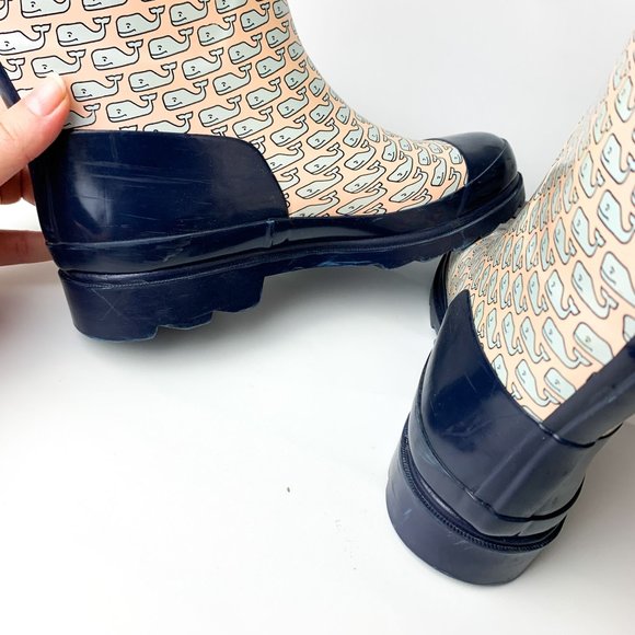 Vineyard Vines whale print rain boots 8 - Picture 7 of 9